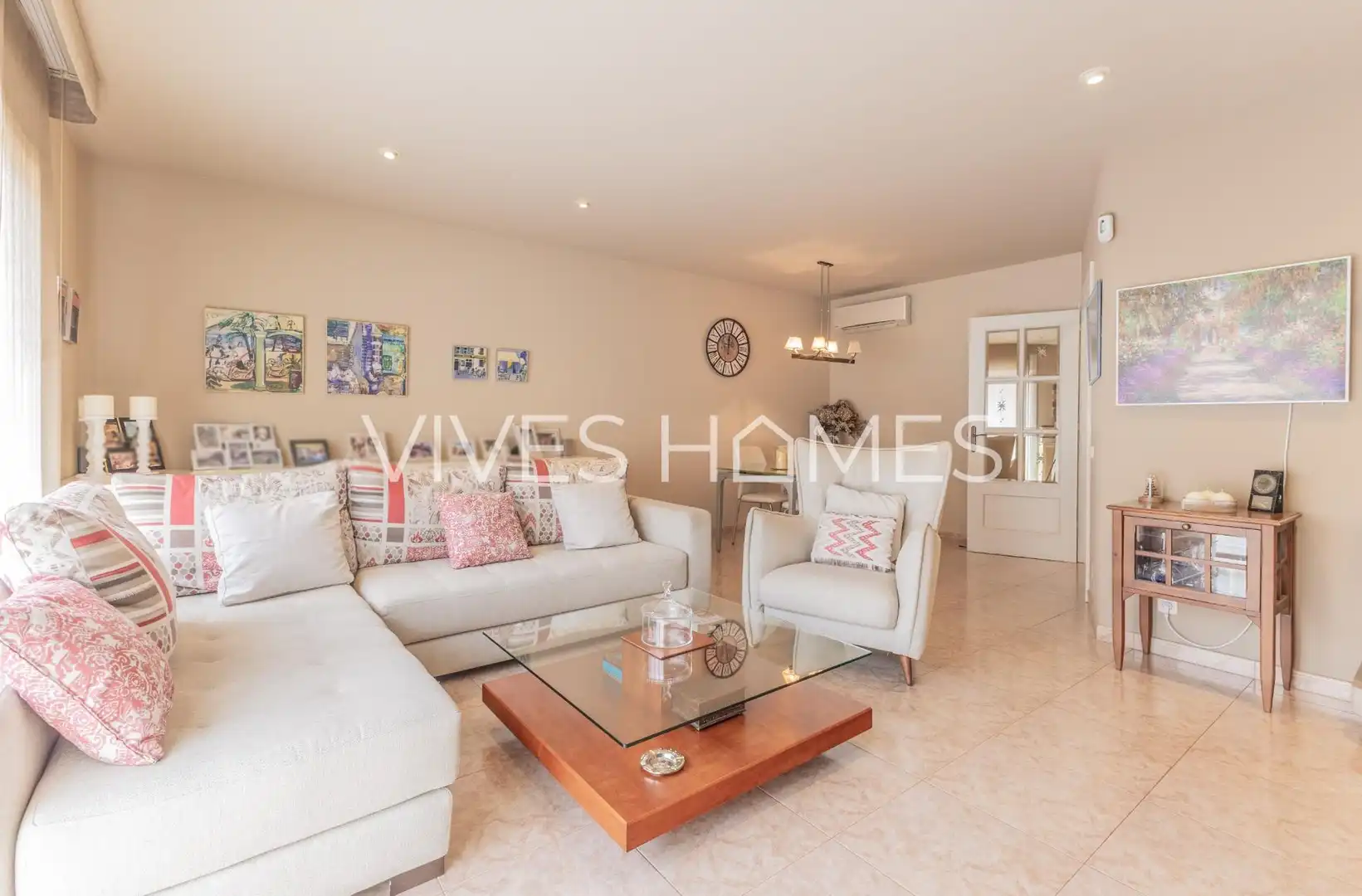Living room of Houses for sale in Mataró  with Air Conditioner, Heating and Terrace