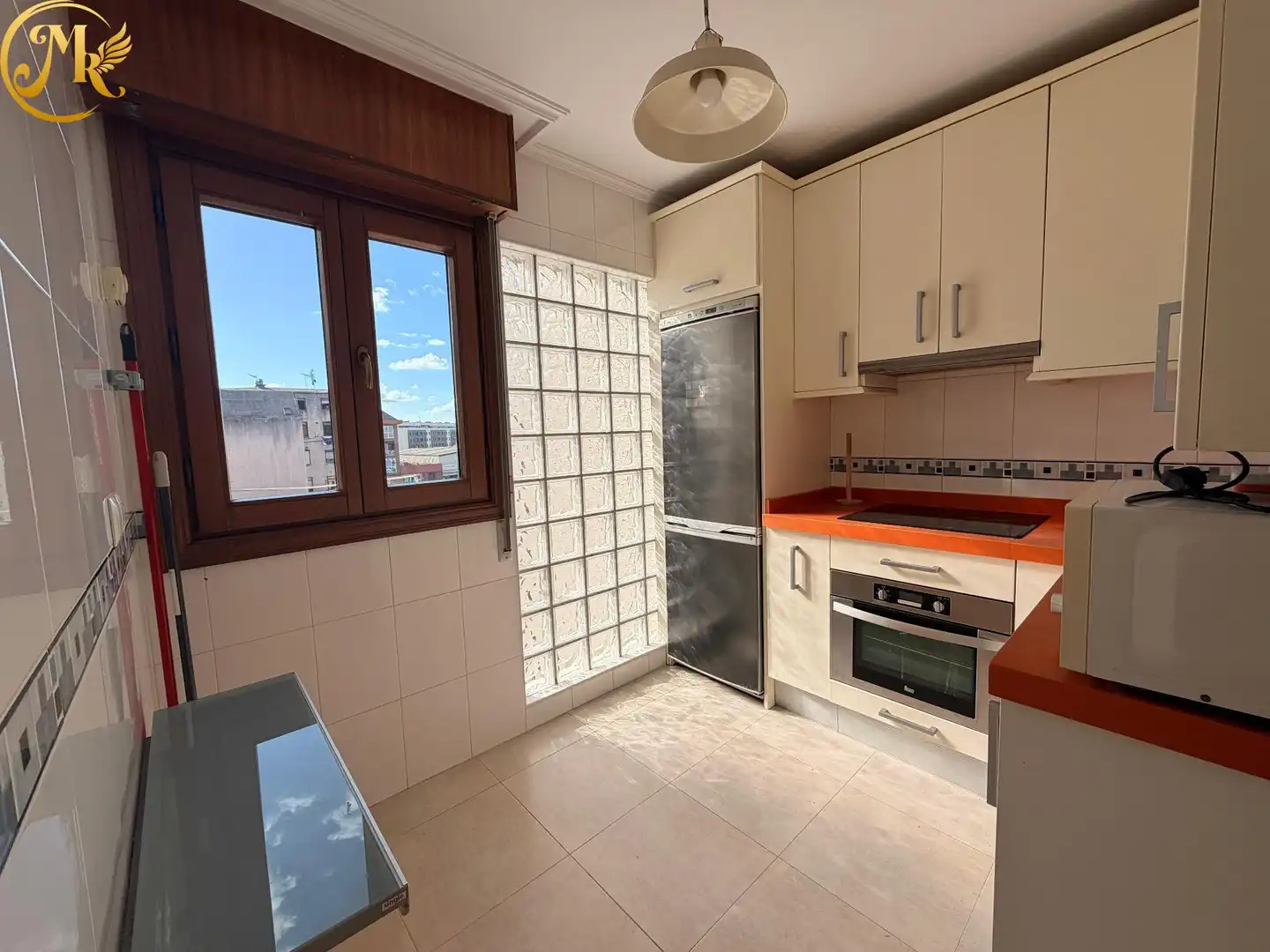 Piso en venta en Calle ALBERICIA, Alisal - San Román