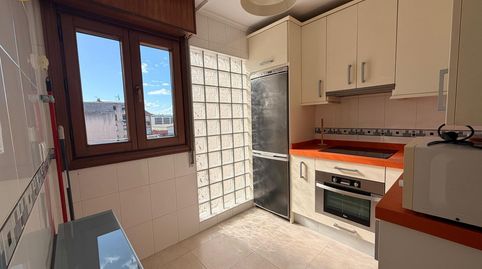 Foto 2 de Piso en venta en Calle Albericia, Alisal - San Román, Santander