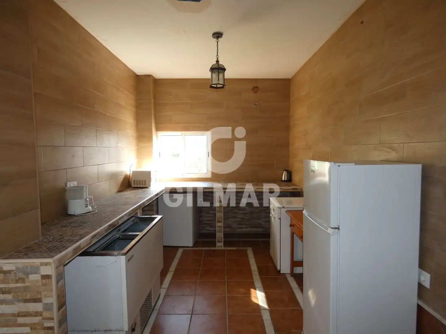 Cuina de Casa o xalet de lloguer en El Puerto de Santa María amb Aire condicionat, Jardí privat i Piscina