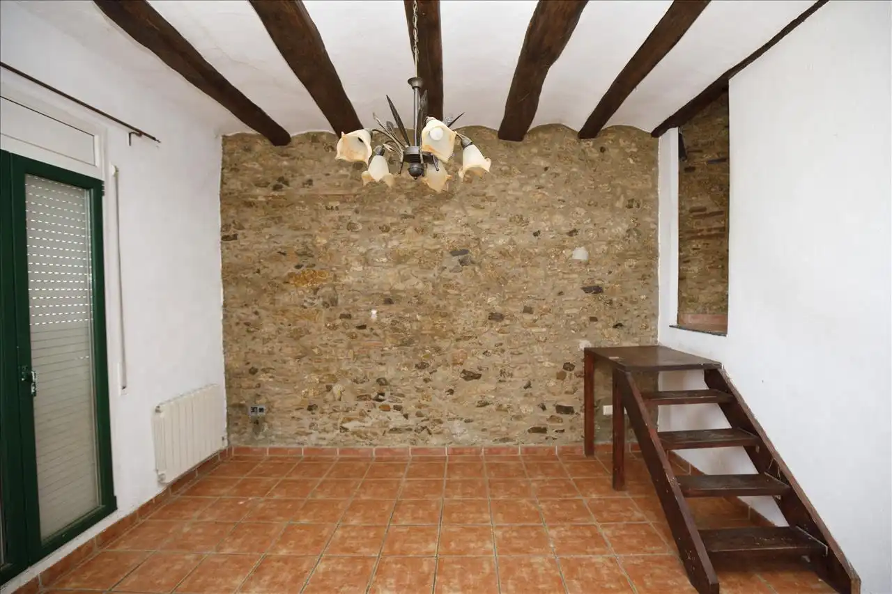 Esszimmer von Einfamilien-Reihenhaus zum Verkauf in La Pera mit Terrasse