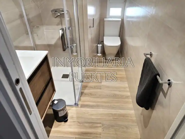 Flat for rent in Calle Demetrio de los Ríos, Las Ventas