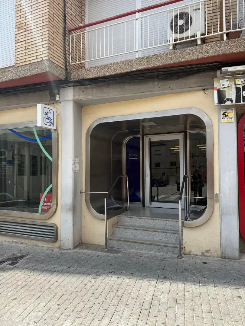 Commercial properties for rent in Esparreguera  with Air Conditioner and Heating