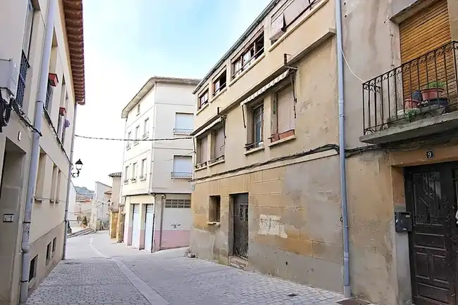 Vista exterior de Piso en venta en Oyón-Oion