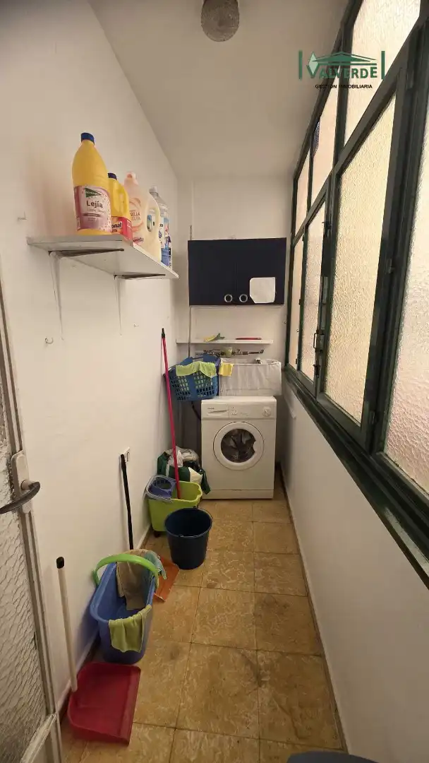 Wohnung zur Miete in Granada mit Möbliert, Ofen und Waschmaschine