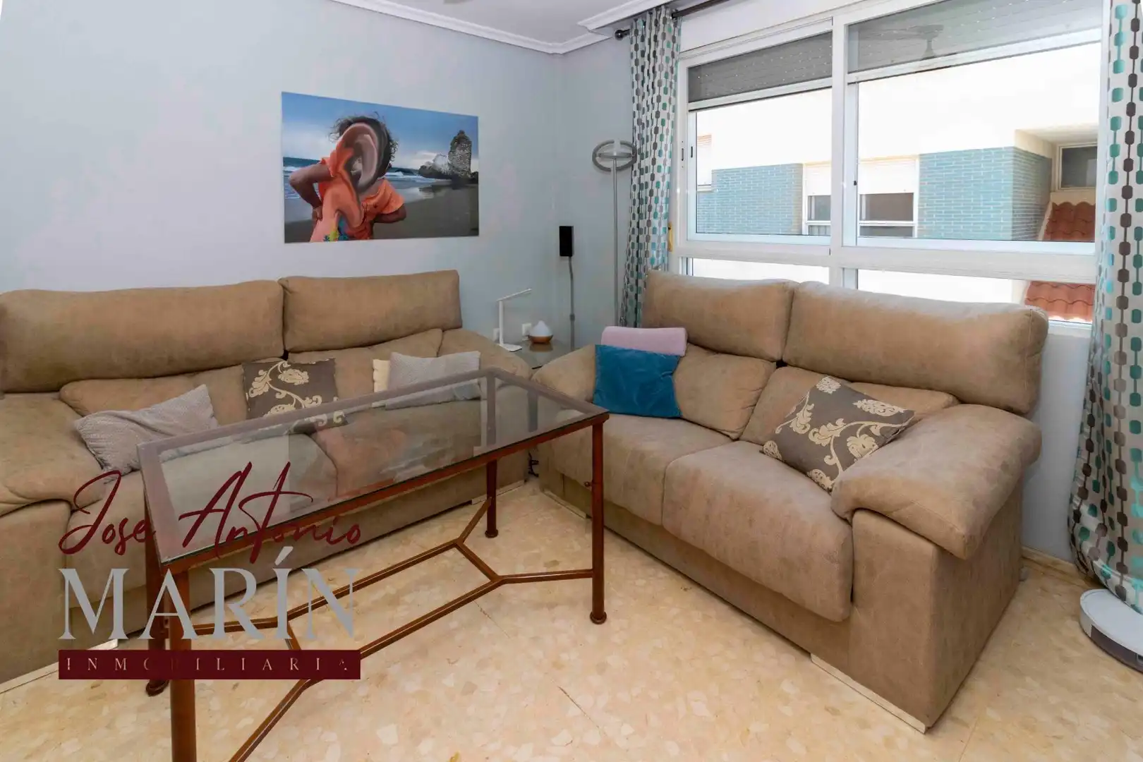 Sala de estar de Casa adosada en venta en Badajoz con Aire acondicionado, Calefacción y Trastero