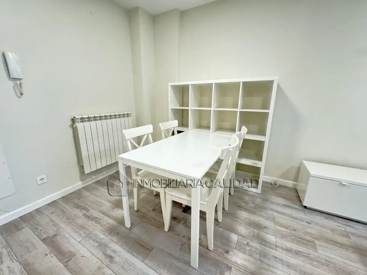 Dining room of Flat for rent in Burgos  with Heating, Terrace and Furnished