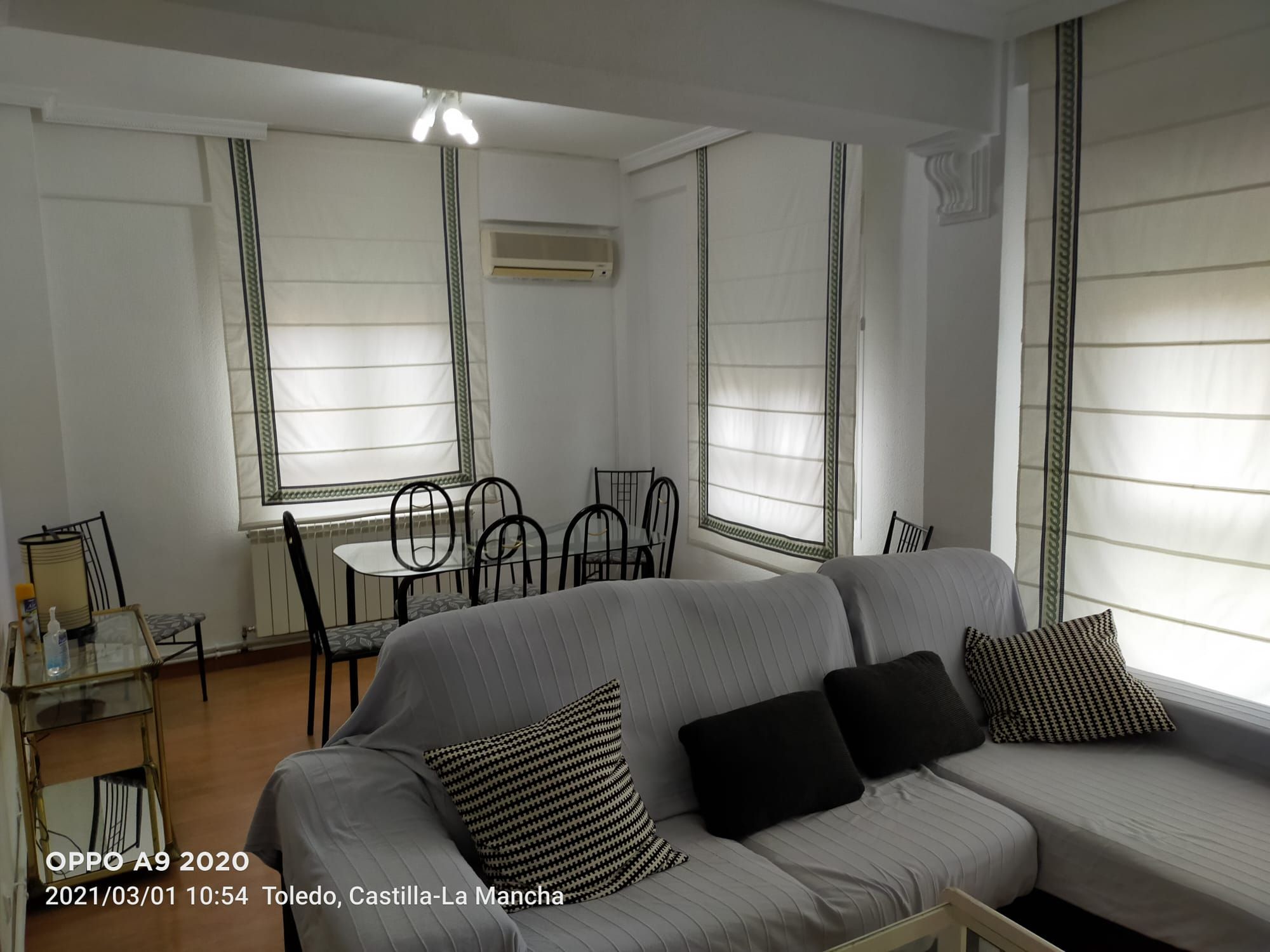 Sala d'estar de Pis de lloguer en  Toledo Capital amb Aire condicionat, Calefacció i Parquet