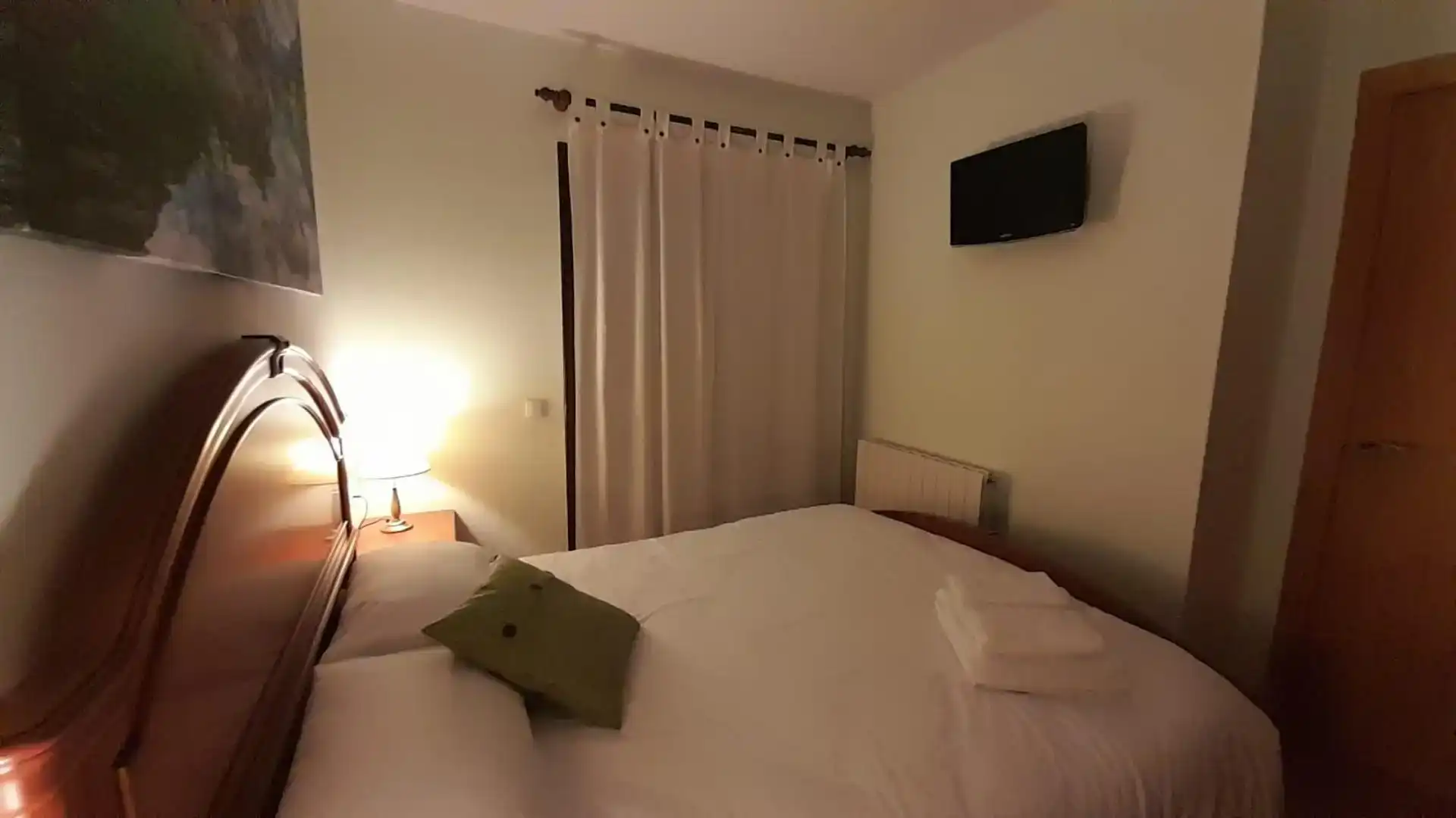 Dormitori de Casa adosada en venda en Vallcebre amb Jardí privat, Parquet i Traster