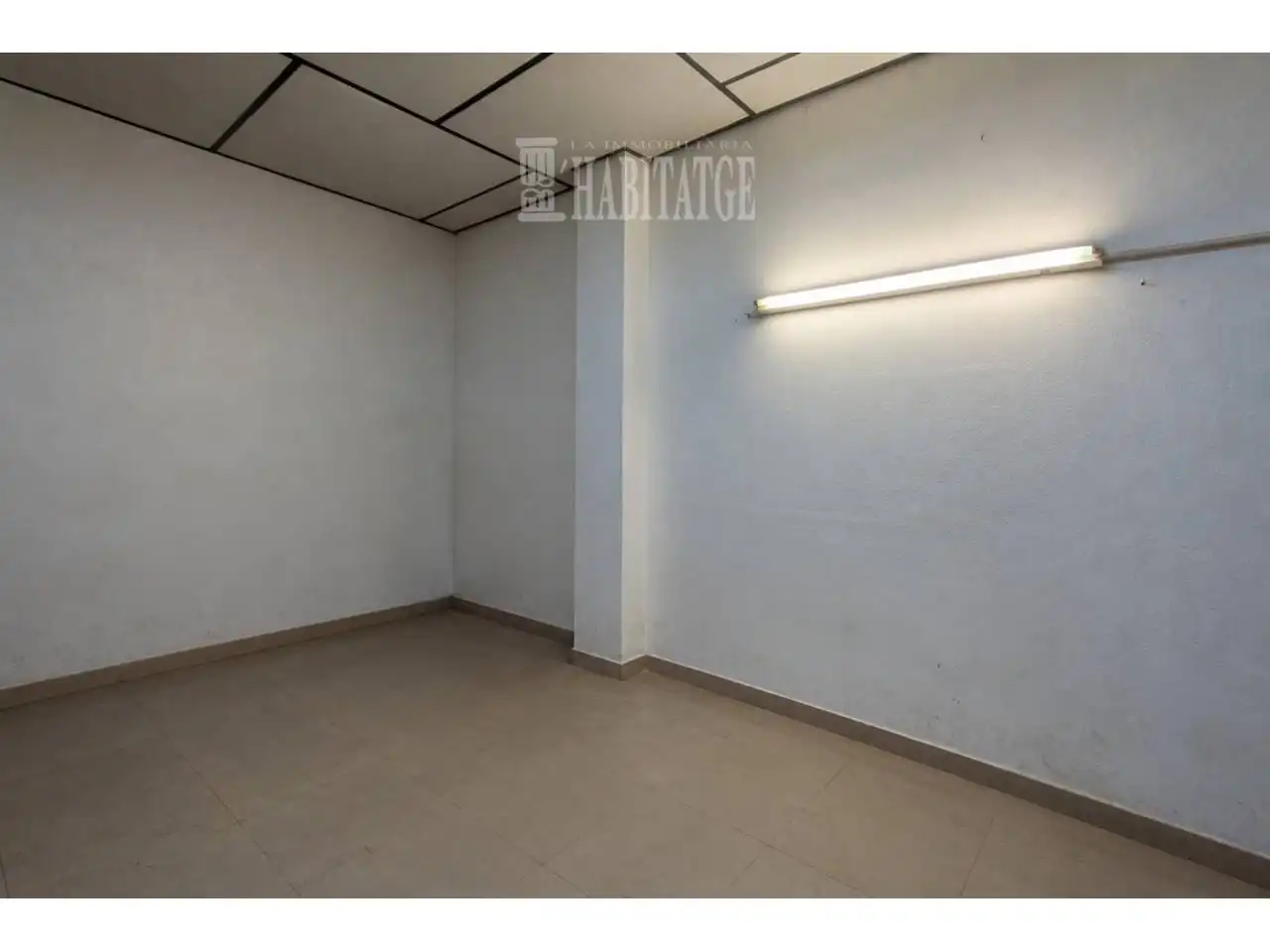 Local comercial en venda a Calle MONTRODON, imagen 12