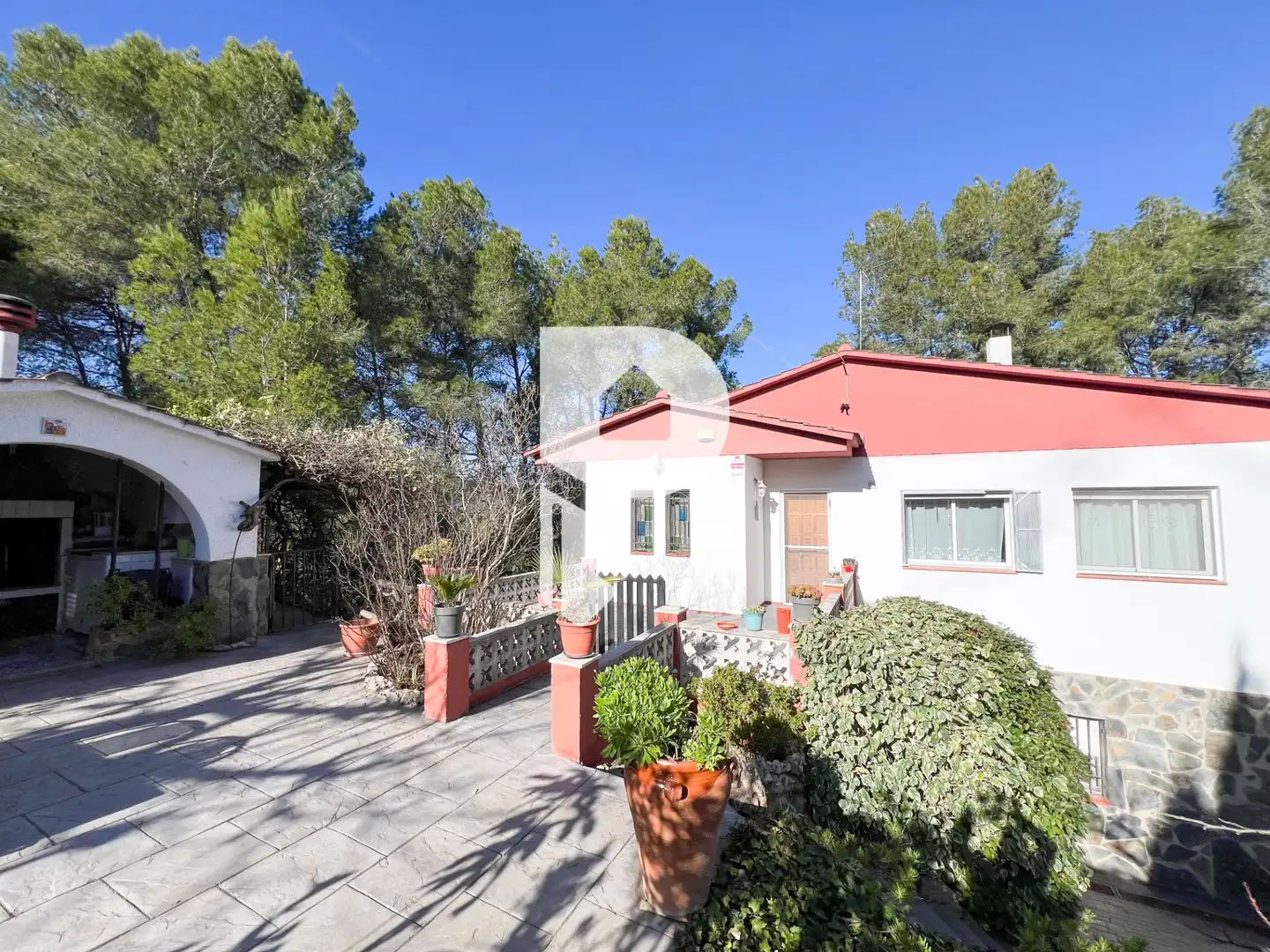 Vista exterior de Casa o xalet en venda en Corbera de Llobregat amb Aire condicionat, Calefacció i Terrassa