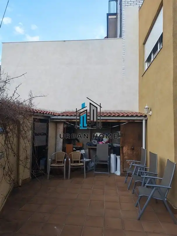 Terrasse von Gebäude zum Verkauf in León Capital 
