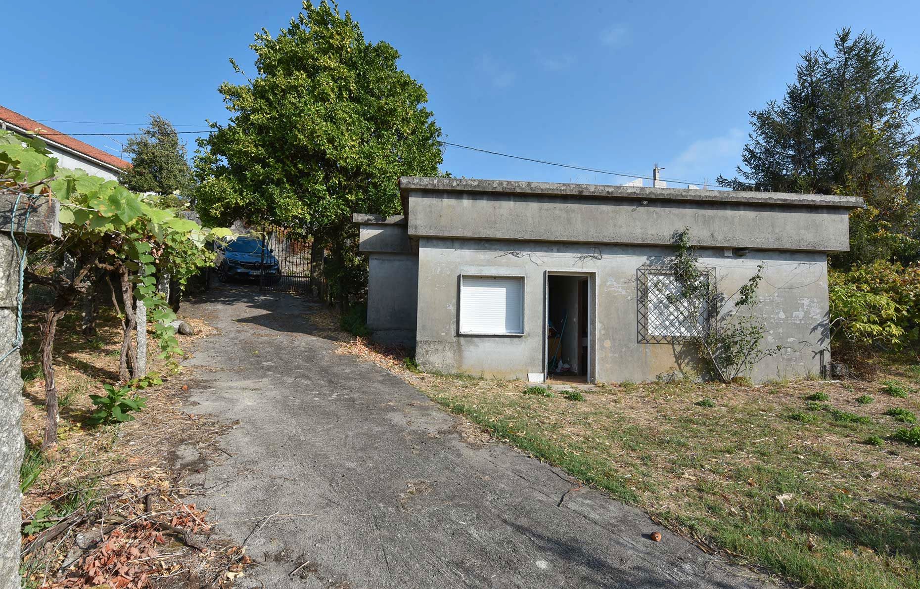 Exterior view of House or chalet for sale in Portas  with Private garden and Storage room