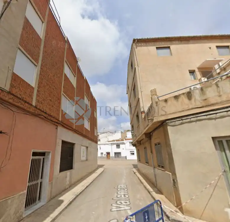 Vista exterior de Piso en venta en Caudete de las Fuentes