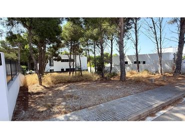 Terreno residencial en venta en Calle De L'Eucaliptus 22