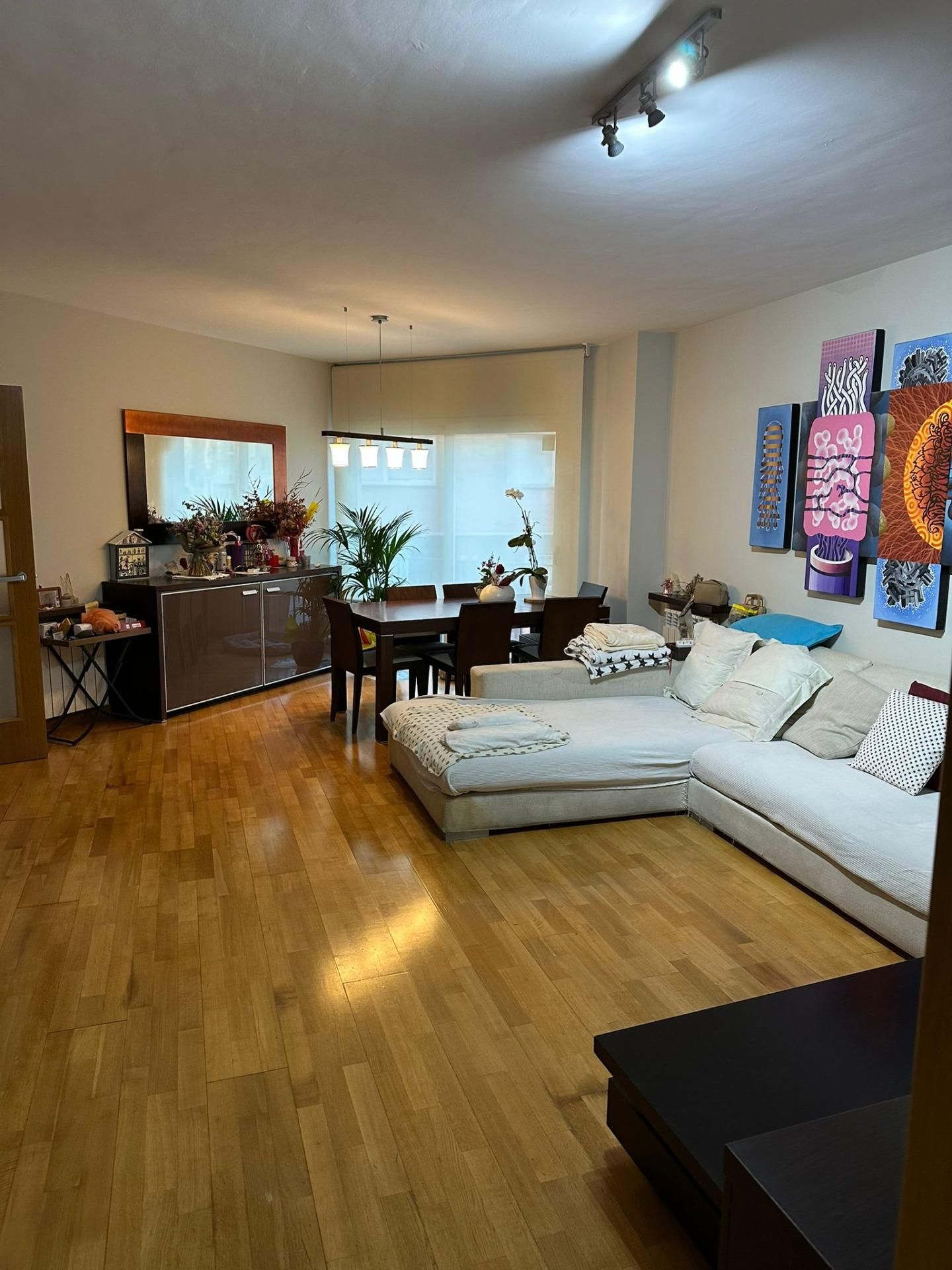 Living room of Flat for sale in Sabadell  with Heating, Parquet flooring and Storage room