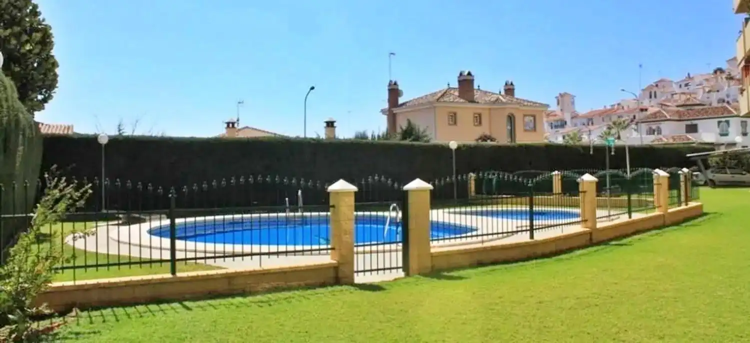 Piscina de Piso en venta en Rincón de la Victoria con Aire acondicionado, Calefacción y Terraza