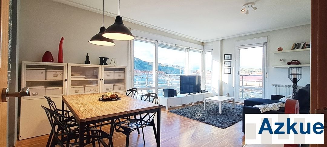Living room of Flat for sale in Zumaia  with Heating, Storage room and Balcony