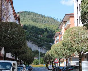 Vista exterior de Estudi en venda en Laudio / Llodio