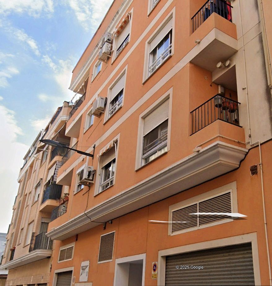 Vista exterior de Pis en venda en Alzira amb Terrassa i Balcó