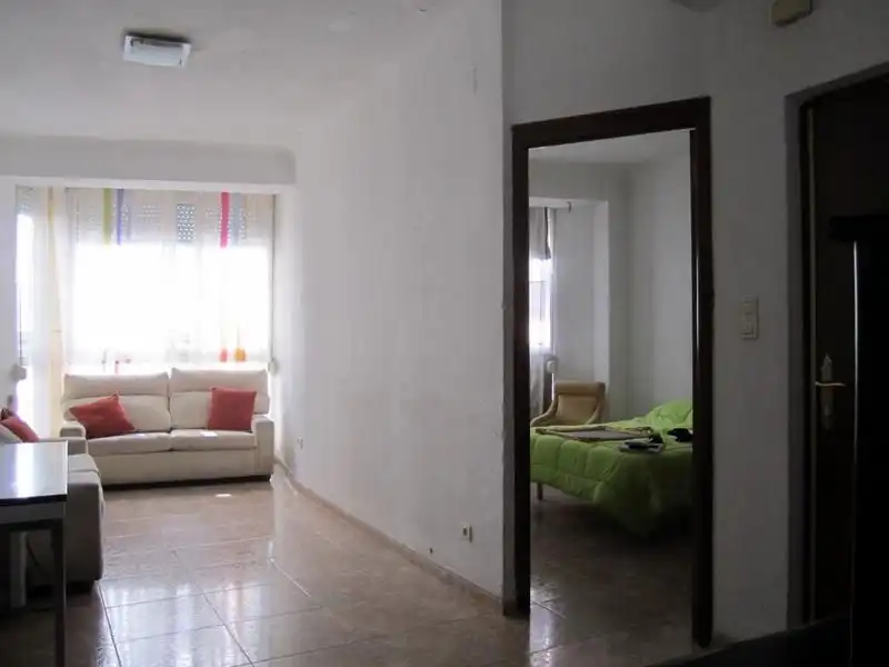 Habitación de Piso de alquiler en Granada con Aire acondicionado, Calefacción y Amueblado
