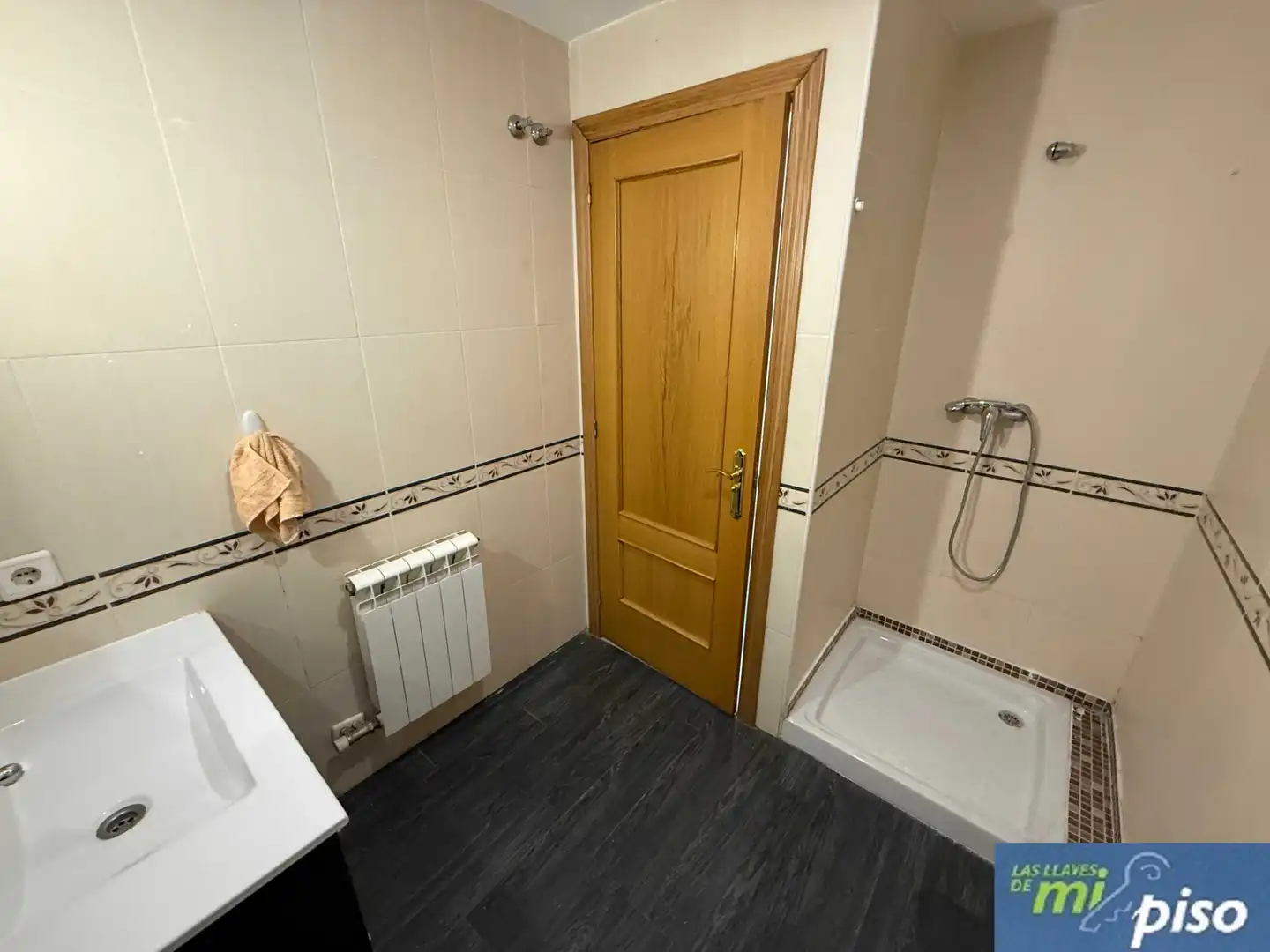 Baño de Piso en venta en Villanubla con Calefacción, Parquet y Horno