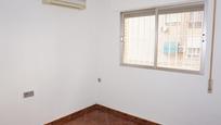 Bedroom of Flat for sale in  Granada Capital