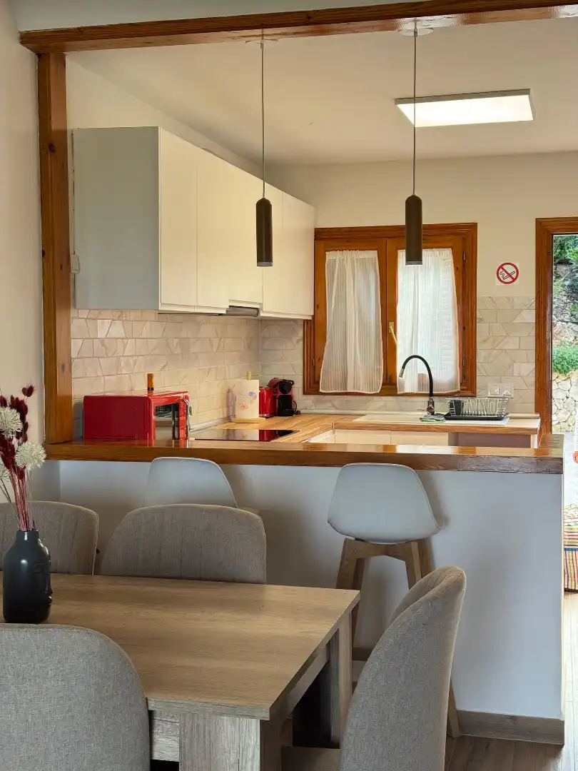 Küche von Einfamilien-Reihenhaus zur Miete in Dénia mit Klimaanlage, Heizung und Möbliert