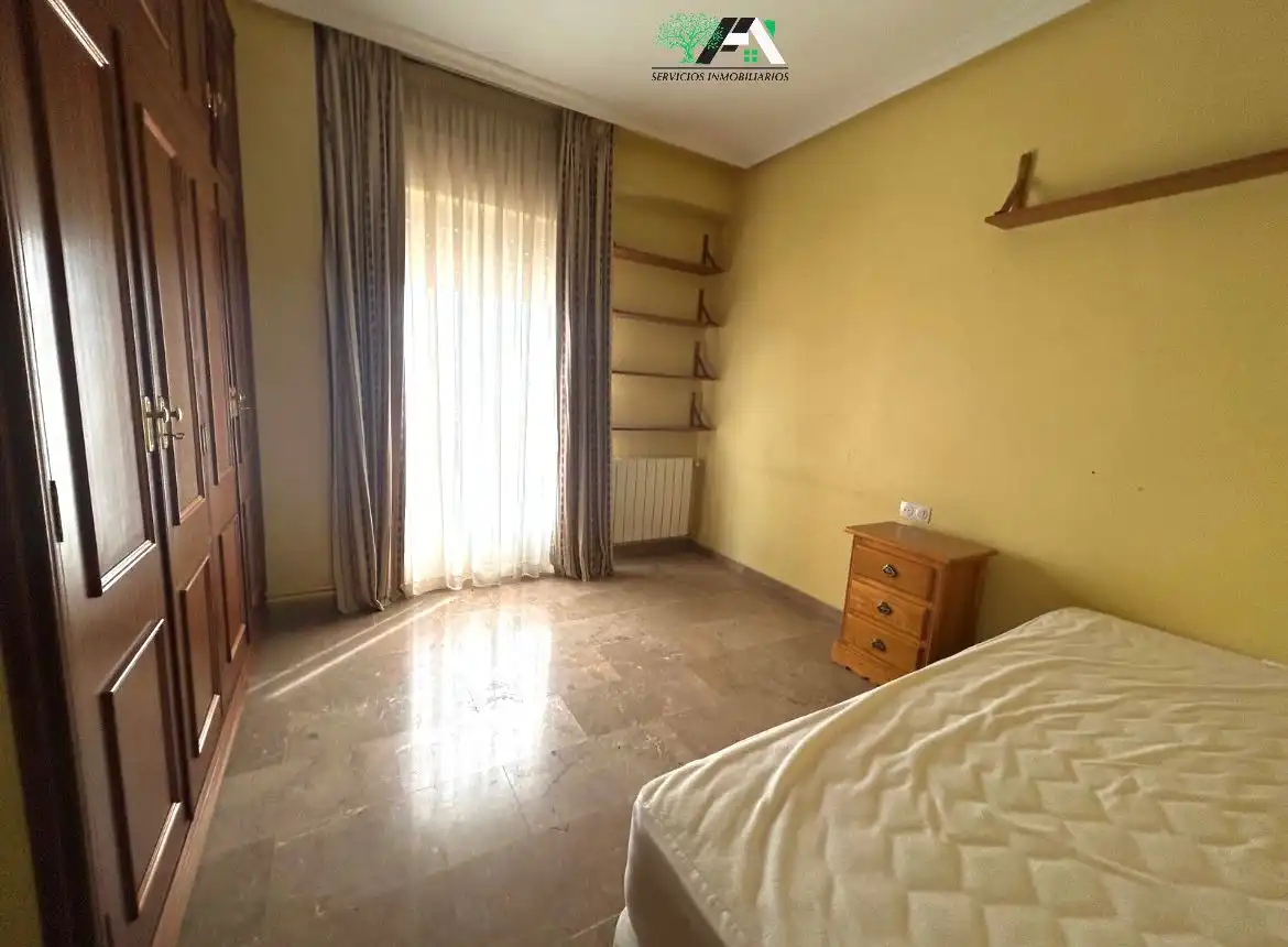 Habitación de Piso en venta en Ibros con Calefacción