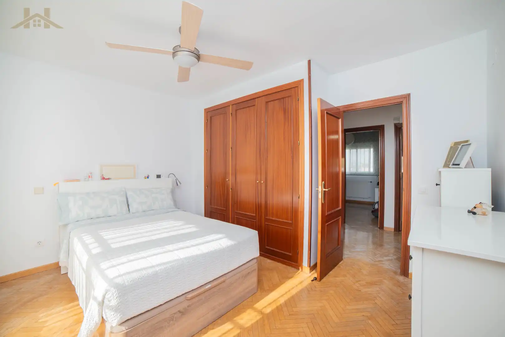 Habitación de Casa adosada en venta en Ciempozuelos con Aire acondicionado, Calefacción y Jardín privado