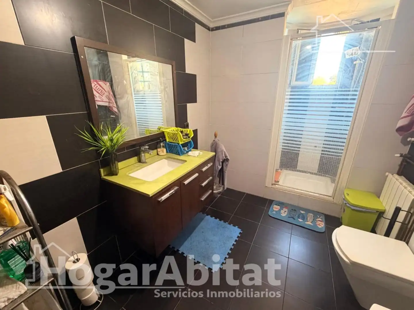Baño de Casa o chalet en venta en Chiva con Aire acondicionado, Calefacción y Jardín privado
