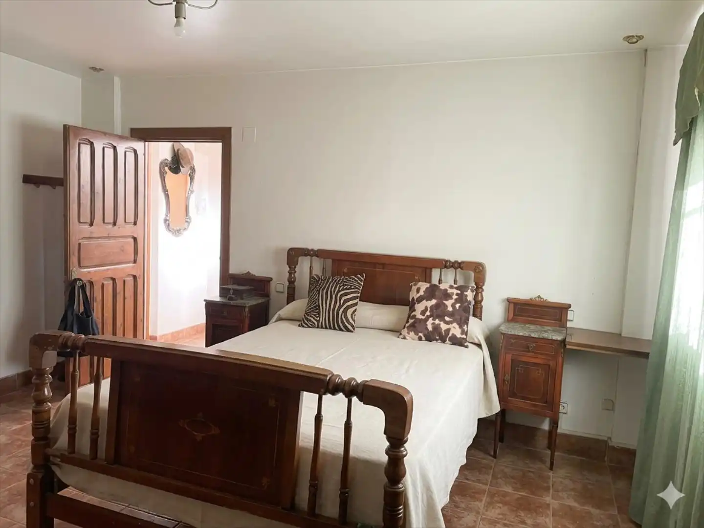 Habitación de Casa adosada en venta en Ejea de los Caballeros con Terraza y Trastero