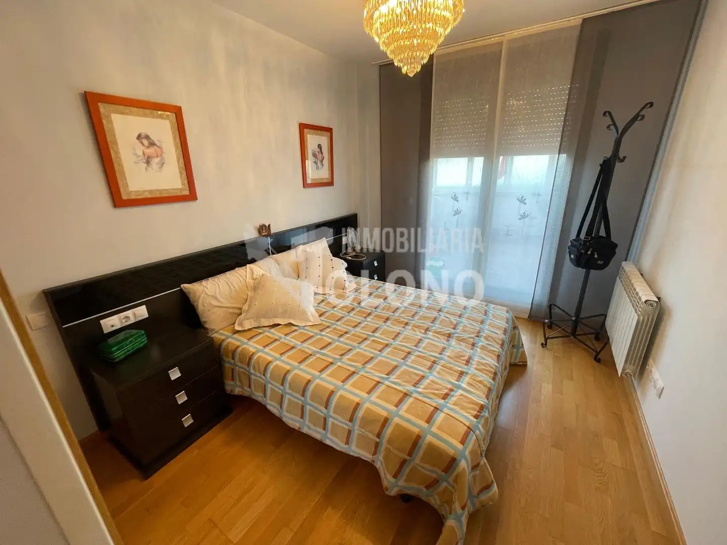 Habitación de Apartamento en venta en Castañares de Rioja con Calefacción, Parquet y Terraza