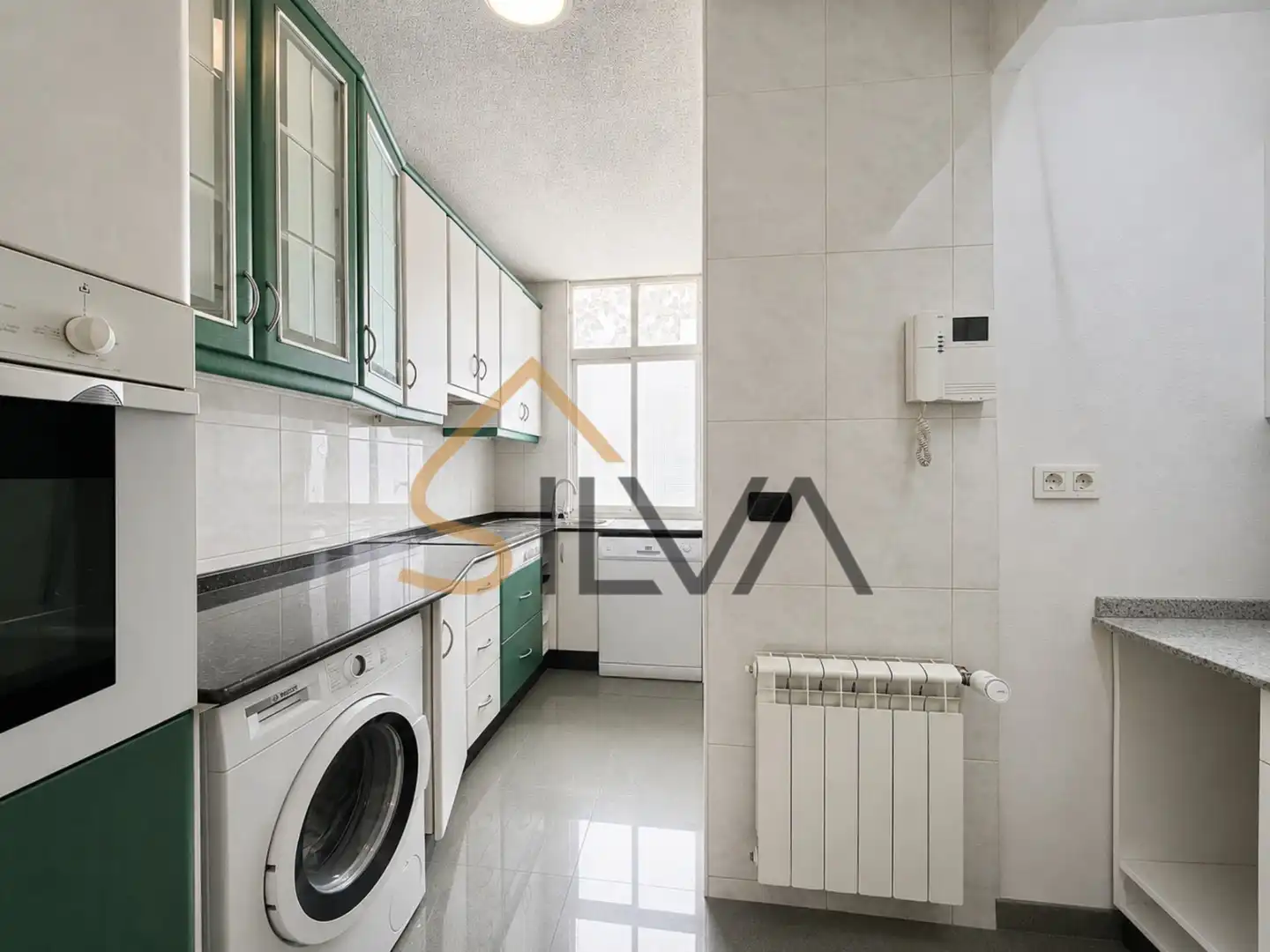 Cocina de Piso en venta en Lugo con Calefacción, Trastero y Amueblado