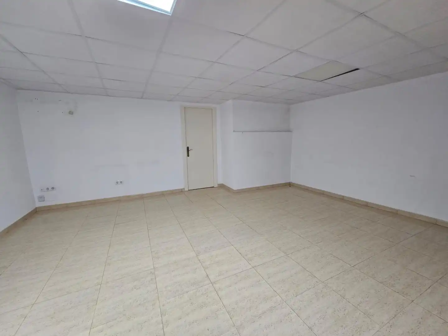Local comercial en venta en juan carlos I, imagen 10