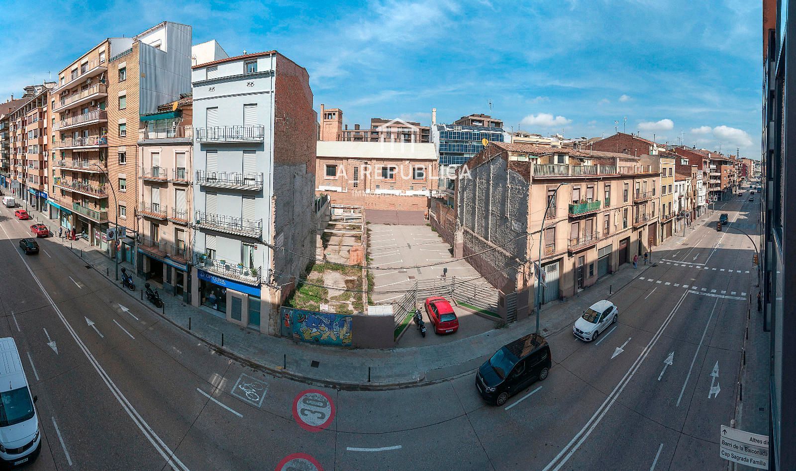 Exterior view of Flat for sale in Manresa  with Air Conditioner, Heating and Terrace