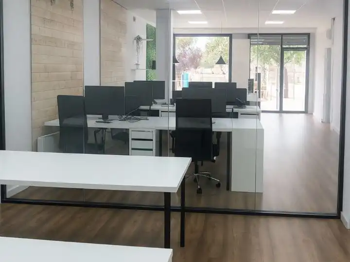 Business premises to rent in Francesc Macià 265, imagen 4