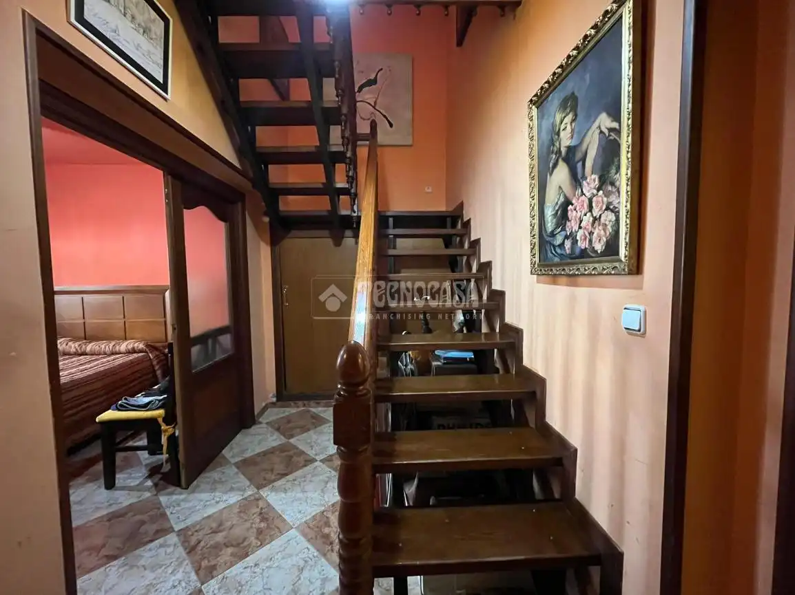 Casa adosada en venta en Linares con Aire acondicionado y Calefacción