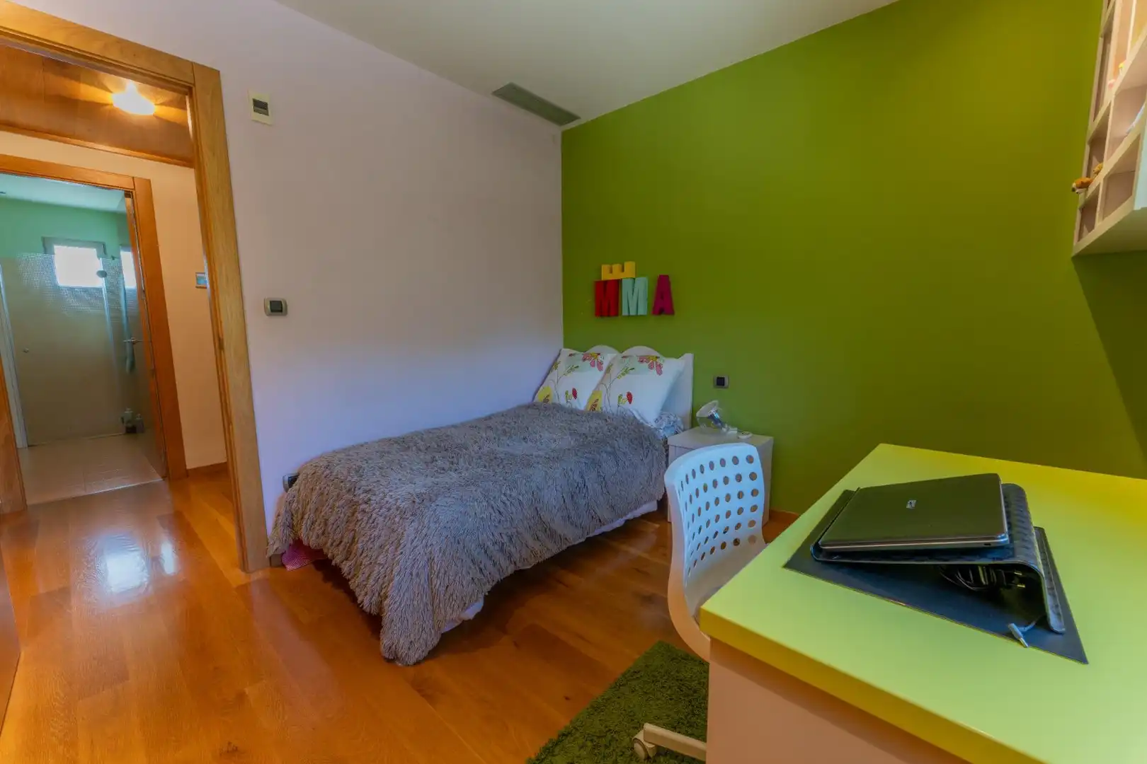 Habitación de Casa o chalet en venta en Elche / Elx con Aire acondicionado, Calefacción y Jardín privado