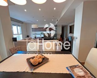 Living room of Flat for sale in Paterna  with Air Conditioner, Heating and Parquet flooring