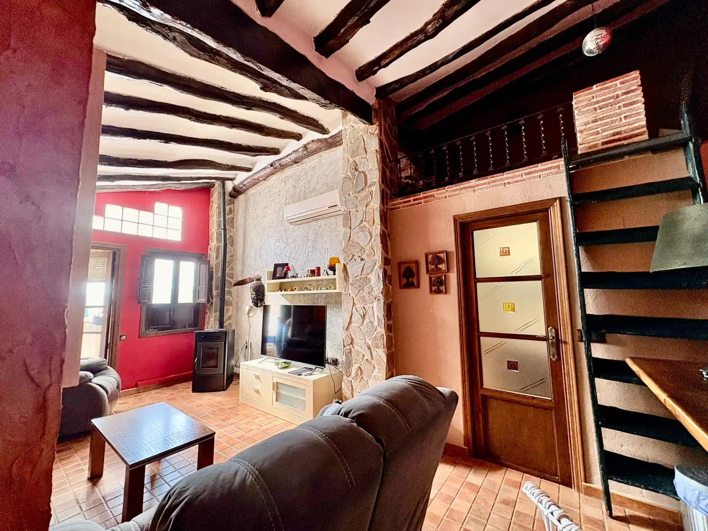 Sala de estar de Finca rústica en venta en Ibi con Aire acondicionado y Terraza