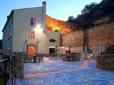 Casa rústica con piscina en venta en Setenil de las Bodegas