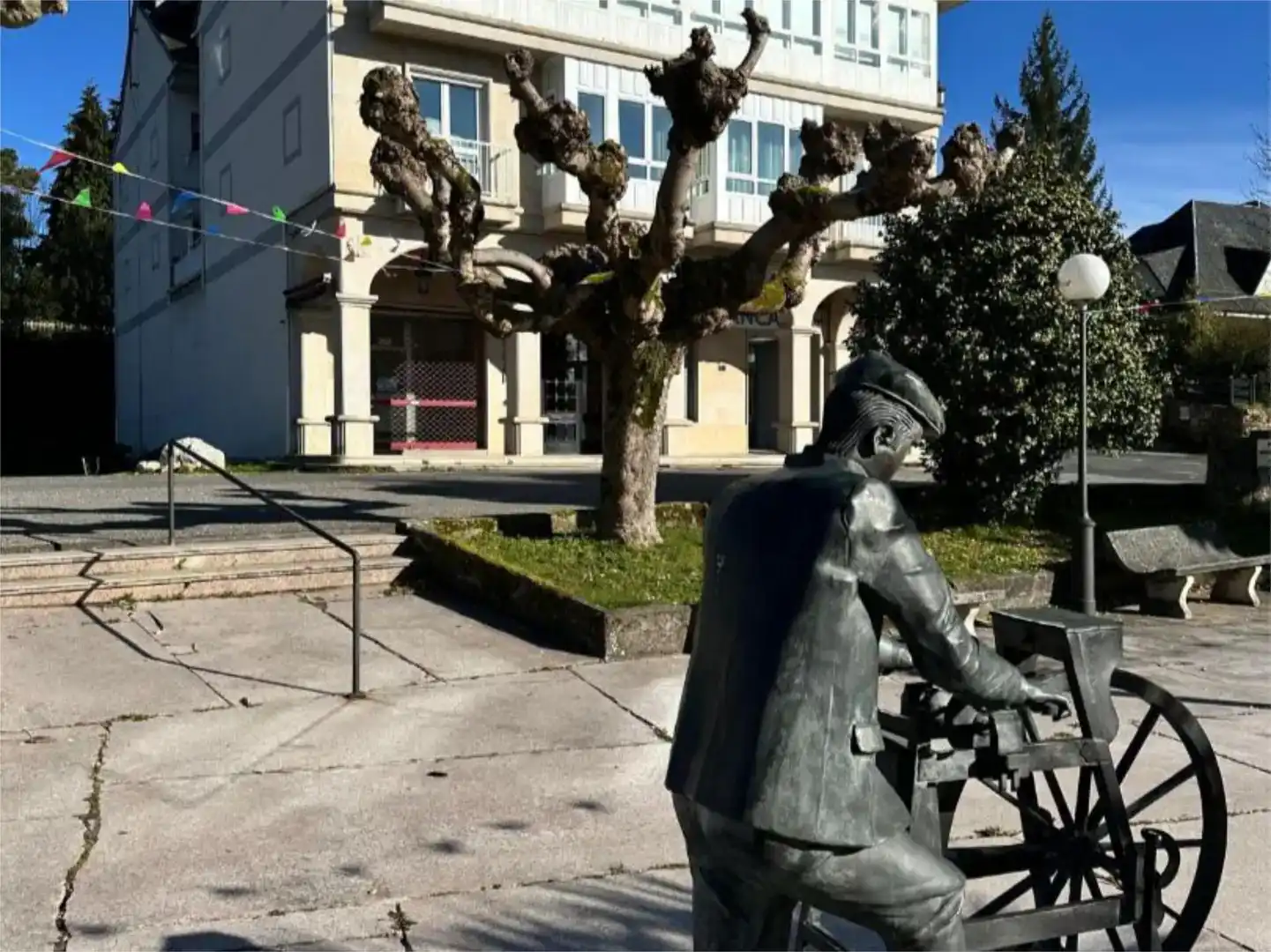 Vista exterior de Pis en venda en Esgos