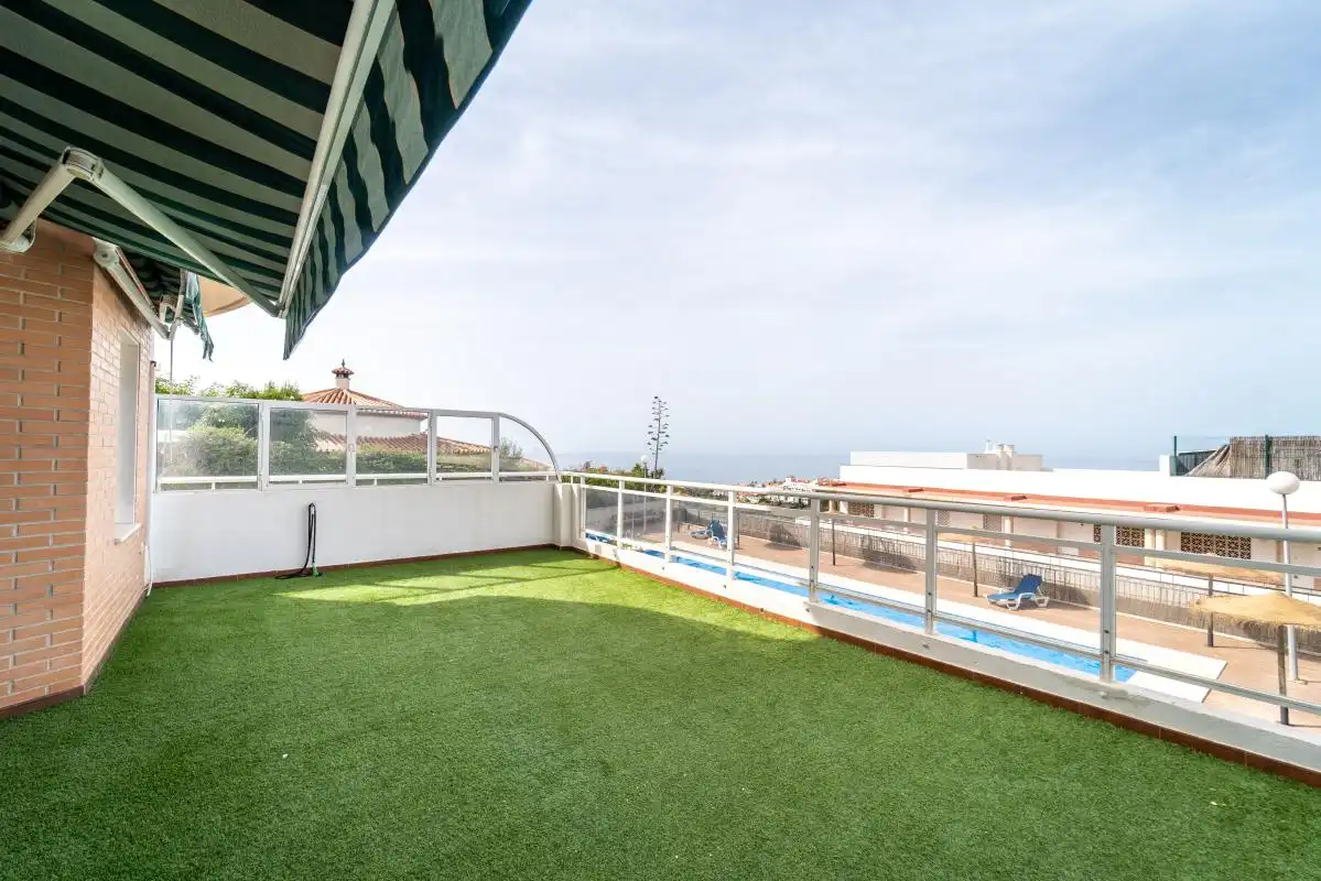 Terraza de Dúplex en venta en Rincón de la Victoria con Aire acondicionado, Calefacción y Jardín privado