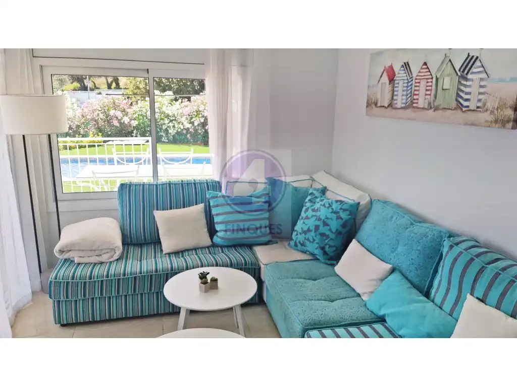 Living room of Houses for sale in Castell d'Aro, Platja d'Aro i s'Agaró