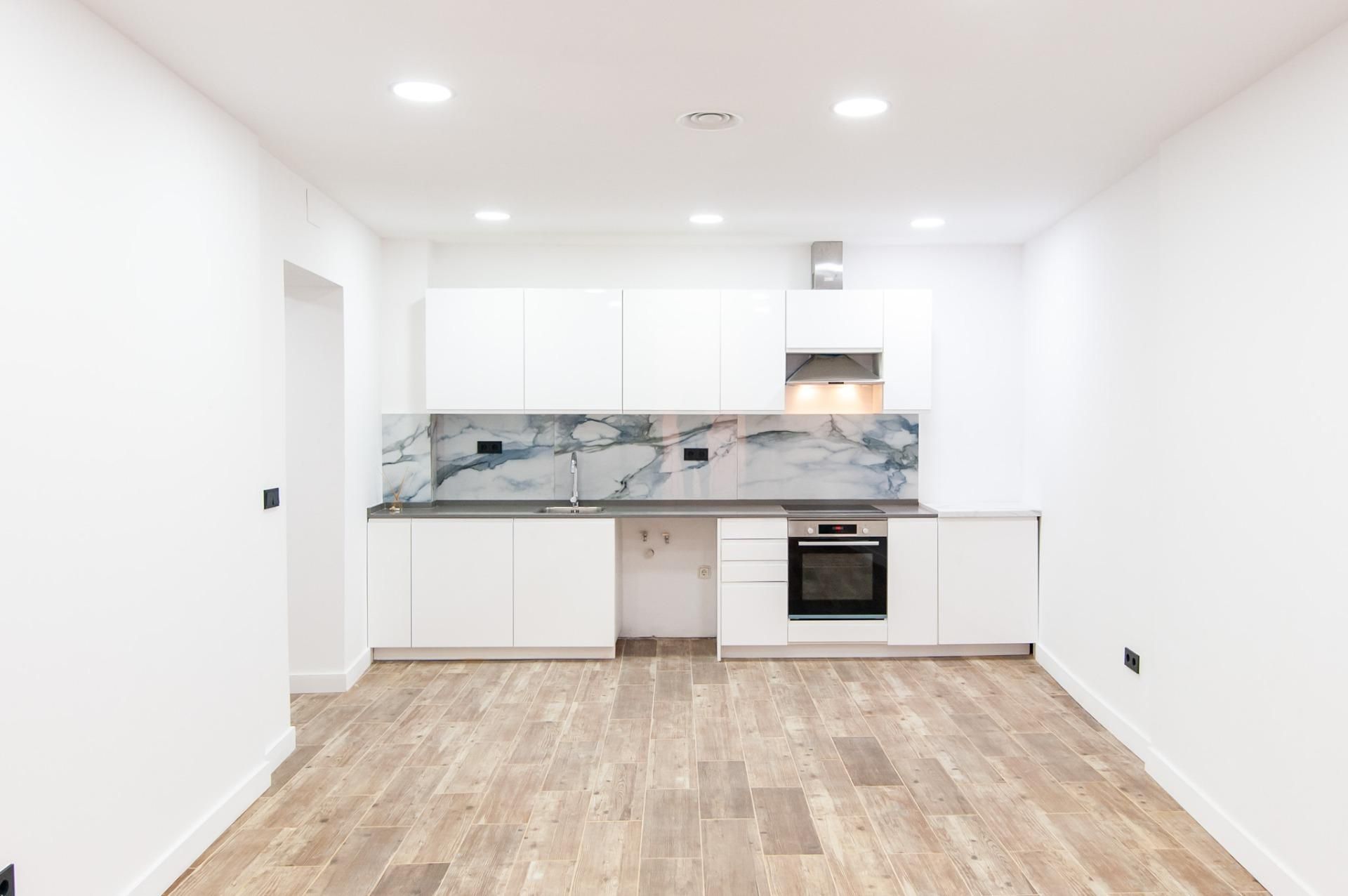 Kitchen of Flat to rent in Vilafranca del Penedès  with Parquet flooring, Balcony and Community pool