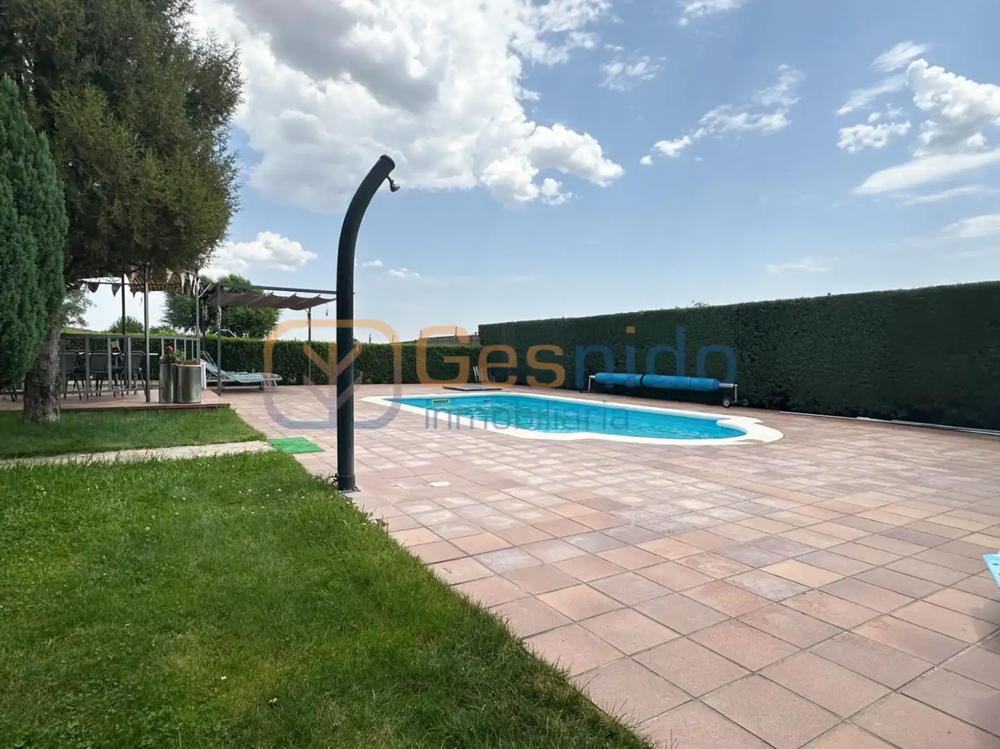 Piscina de Casa o chalet en venta en Espirdo con Calefacción y Jardín privado