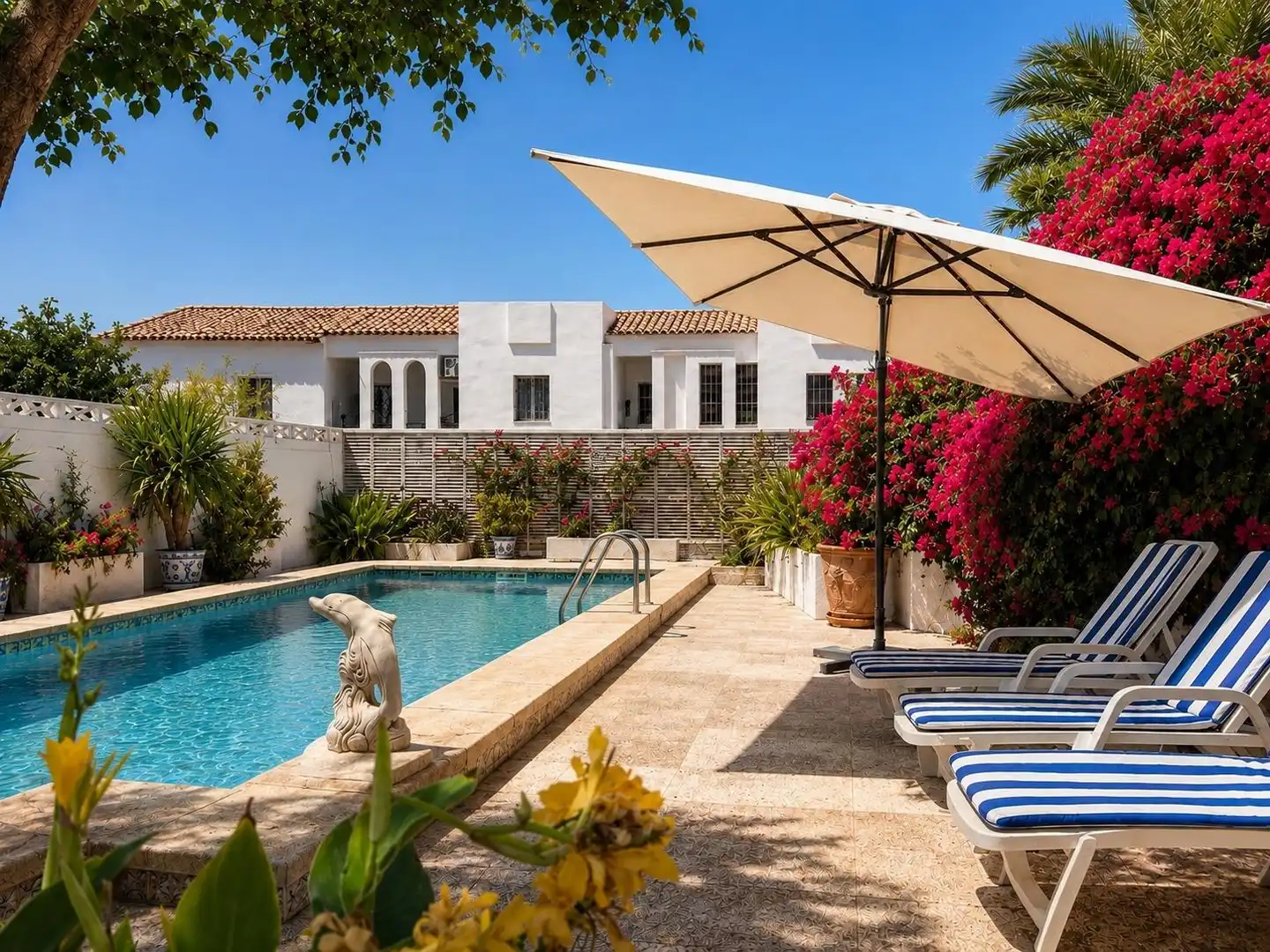 Piscina de Casa o xalet en venda en Roquetas de Mar amb Aire condicionat, Calefacció i Jardí privat
