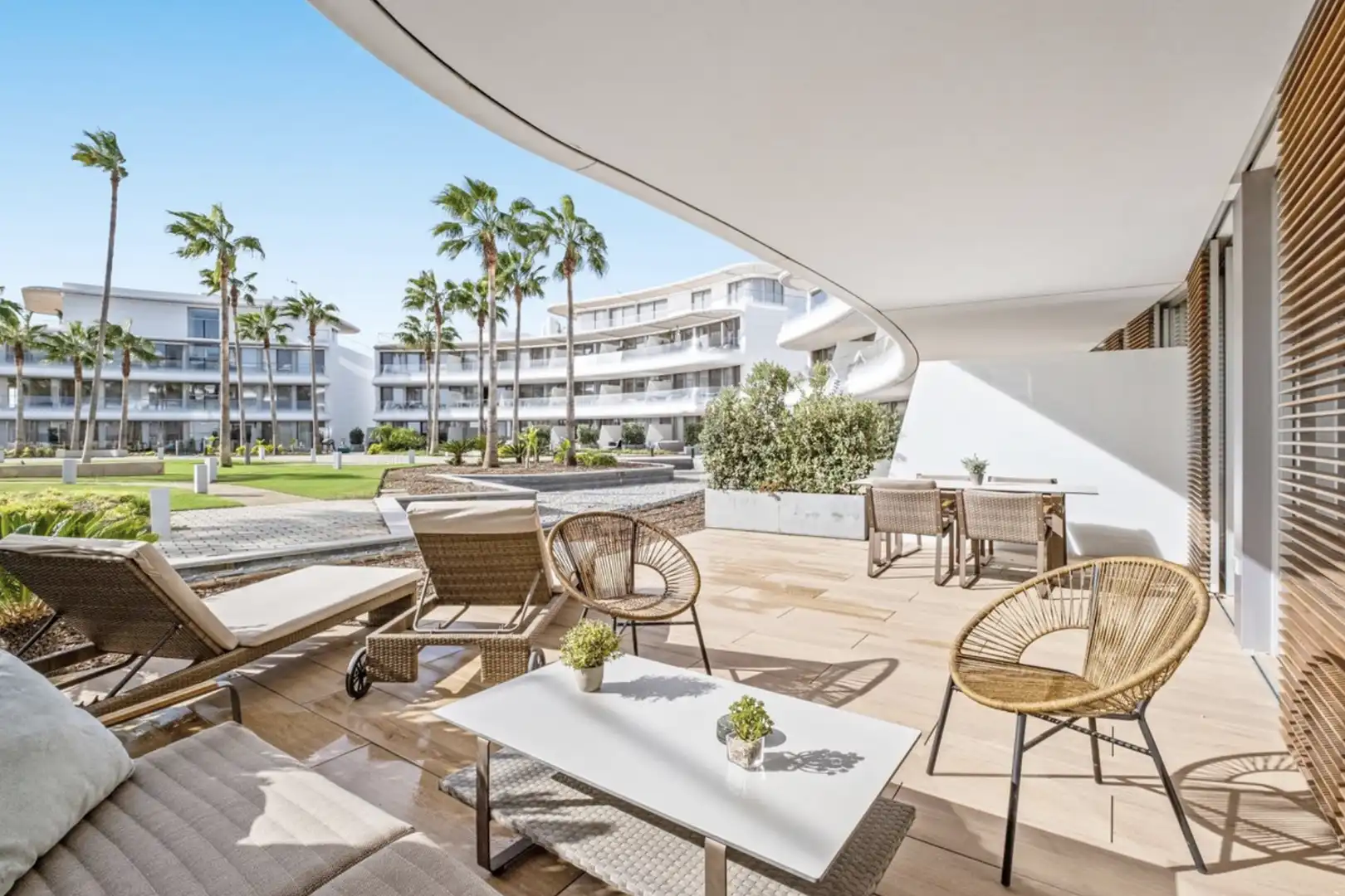 Terrassa de Apartament en venda en Estepona amb Aire condicionat, Jardí privat i Terrassa