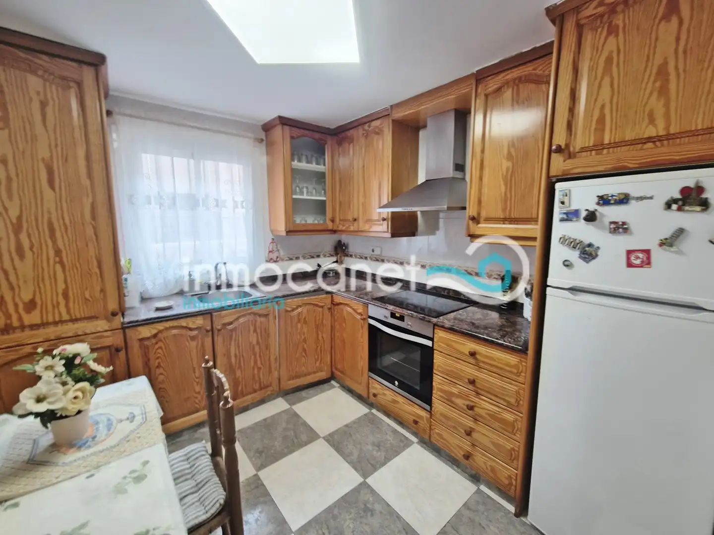 Cocina de Casa o chalet en venta en Oliva con Jardín privado, Terraza y Trastero